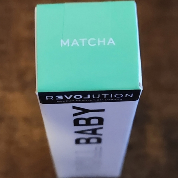 BUNDLE REVOLUTION MATCHA LIP OIL - Picture 5 of 5